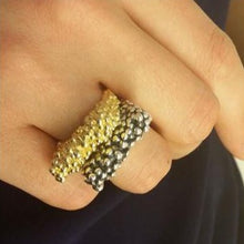 Carica l'immagine nel visualizzatore di Gallery, Anello in argento barretta fine goccioline