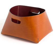 Laden Sie das Bild in den Galerie-Viewer leather bag hoch