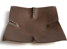 Carica l'immagine nel visualizzatore di Gallery, leather trash