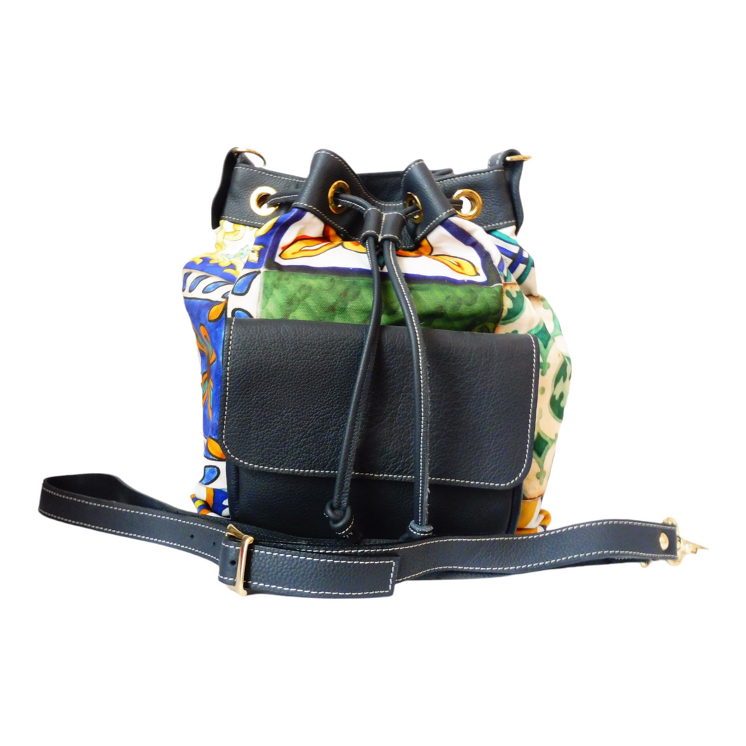 MAJOLICA MODEL BUCKET BAGS